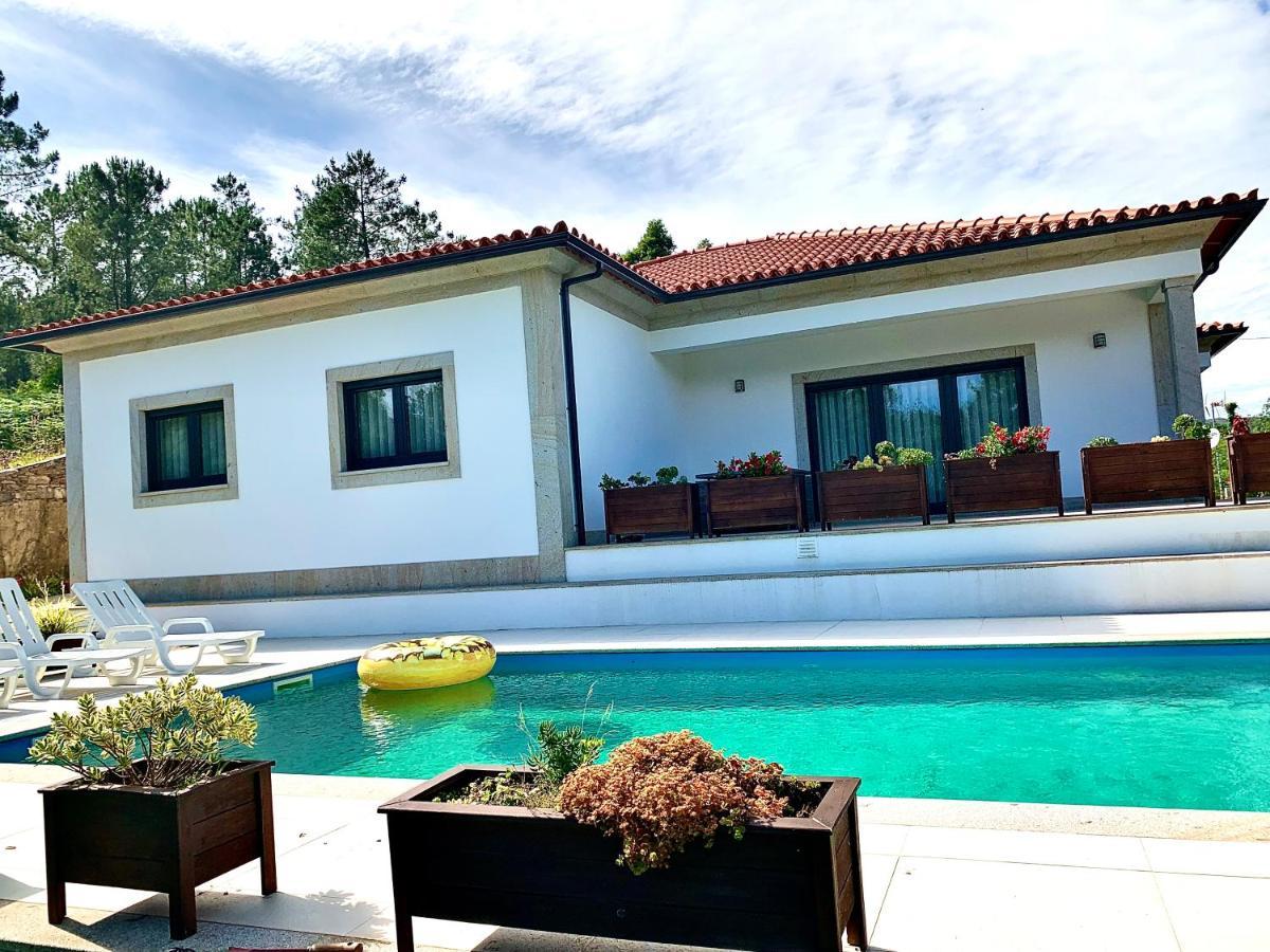 Casa Valfonte - Moradia Com Piscina Villa Gondar E Orbacem Exterior photo